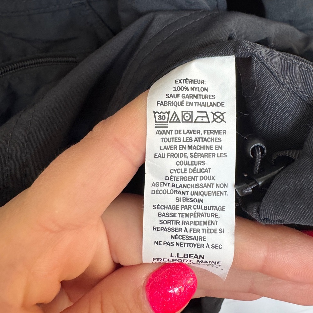 L.L.Bean Women’s Mountain Classic Anorak
Size XSPetite - Picture 8 of 8